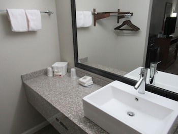 Superior Room, 1 King Bed, Accessible, Non Smoking