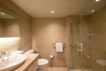 Junior Suite, 2 Queen Beds, Fireplace