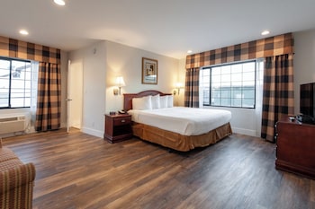 Deluxe Suite, 1 King Bed, Non Smoking