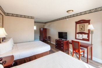 Standard Room, 2 Queen Beds, Non Smoking