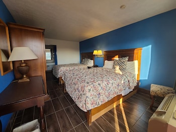 Double Room, 2 Queen Beds, Non Smoking
