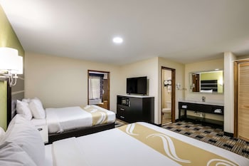 Suite, 2 Queen Beds, Non Smoking, Jetted Tub