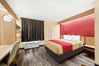 Standard Room, 1 Queen Bed, Non Smoking
