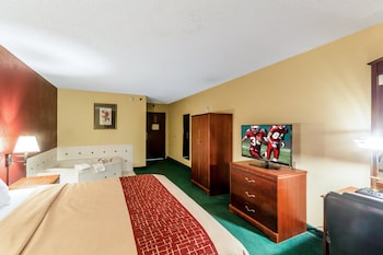 Deluxe Room, 1 King Bed, Non Smoking, Jetted Tub