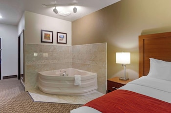 Suite, 1 King Bed, Non Smoking