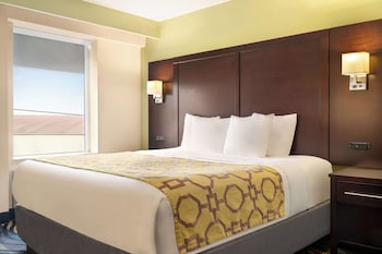 Business Room, 1 King Bed with Sofa bed