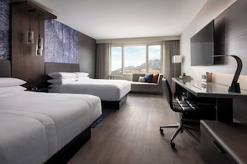 Room, 2 Queen Beds (Mobility Accessible, Tub)