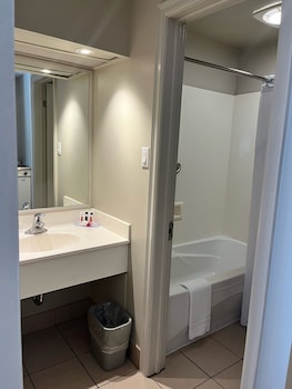Room, 2 Double Beds, Non Smoking (No Pets)
