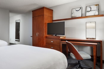Room, 2 Queen Beds