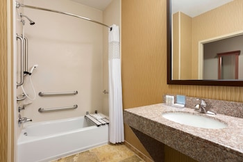 Room, 2 Queen Beds, Accessible, Non Smoking