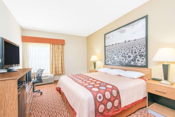 Standard Room, 1 King Bed, Smoking