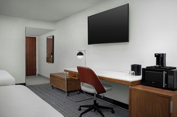 Room, Multiple Beds (Mobility Accessible, Tub)