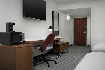 Room, 2 Queen Beds (Hearing Accessible)