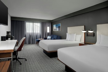 Room, Multiple Beds (Mobility Accessible, Tub)