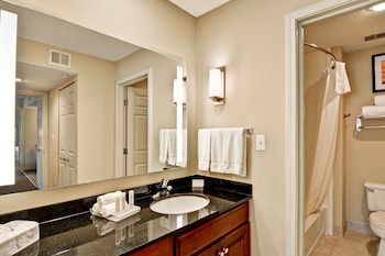 Two Bedroom Suite, Two King Beds, Non-Smoking