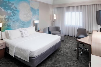 Room, 1 King Bed with Sofa bed, Accessible Bathtub, Balcony