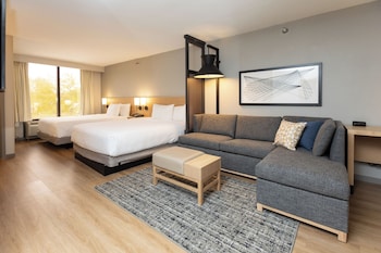 Room, 2 Queen Beds (High Floor, with sofa bed)