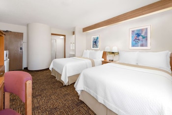 Double Room, 2 Double Beds