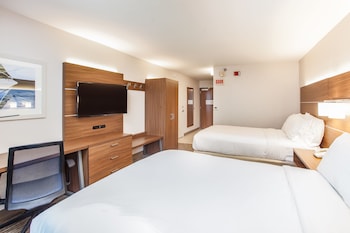 Room, 2 Queen Beds, Accessible, City View (Communication, Accessible Tub)
