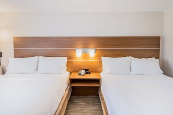 Standard Room, 2 Queen Beds, Balcony, City View