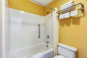 Standard Room, 2 Double Beds, Non Smoking