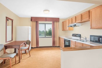 Studio Suite, 1 King Bed, Non Smoking