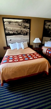 Room, 2 Queen Beds, Non Smoking