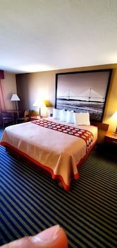 Standard Room, 1 King Bed