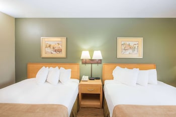 Room, 2 Queen Beds, Non Smoking