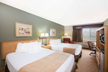 Room, 2 Queen Beds, Non Smoking