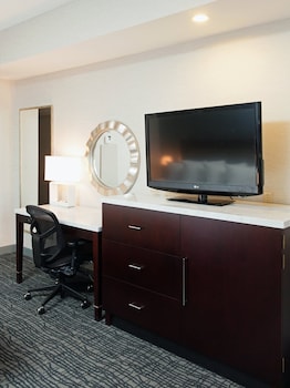 Standard Room, 1 King Bed with Sofa bed