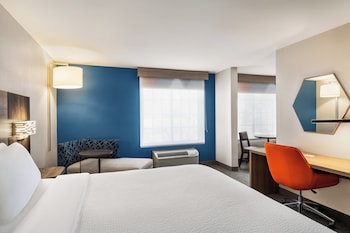 Suite, 1 King Bed