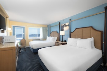 Room, 2 Queen Beds, Balcony, Bay View