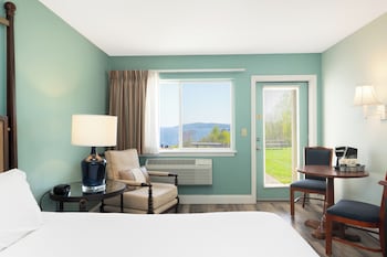Standard Room, 1 Queen Bed, Accessible, Bay View