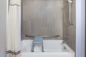 Room, 2 Queen Beds, Non Smoking (Mobility)