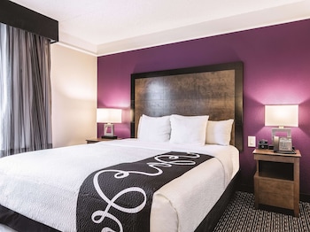 Suite, 1 King Bed, Non Smoking