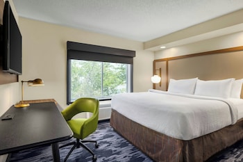 Room, 1 King Bed, Hearing Accessible (Transfer Shower & Roll-in Shower)