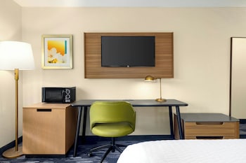 Room, 1 King Bed, Hearing Accessible (Transfer Shower & Roll-in Shower)