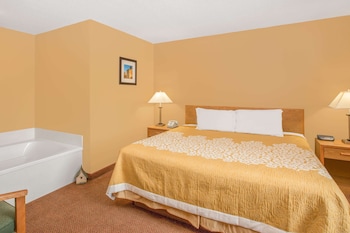 Suite, 1 King Bed, Refrigerator