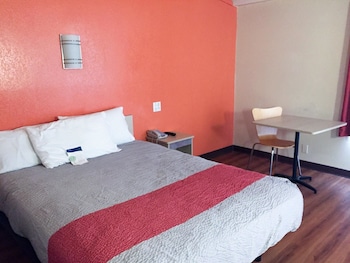 Standard Room, 2 Queen Beds, Non Smoking