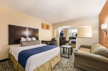 Suite, Multiple Beds, Non Smoking, Refrigerator & Microwave (Larger Room)