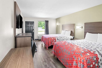 Standard Room, 2 Queen Beds, Non Smoking