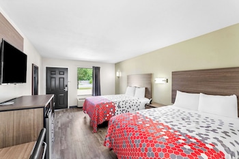 Standard Room, 2 Queen Beds, Non Smoking
