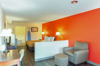 Standard Room, 1 King Bed