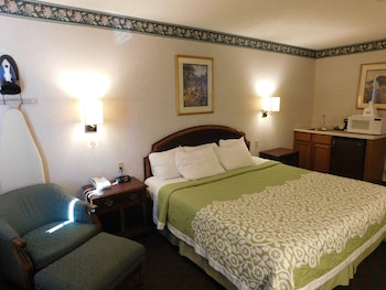 Standard Room, 1 King Bed