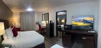 Room, 1 King Bed & 2 Double Beds, Non Smoking