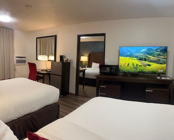 Room, 1 King Bed & 2 Double Beds, Non Smoking