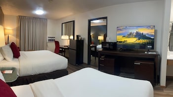 Room, 1 King Bed & 2 Double Beds, Non Smoking