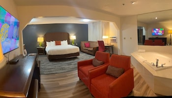 Jetted Tub Room, 1 King Bed, Non Smoking