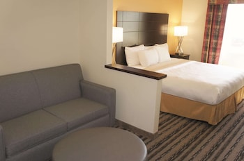Suite, 1 King Bed, Non Smoking